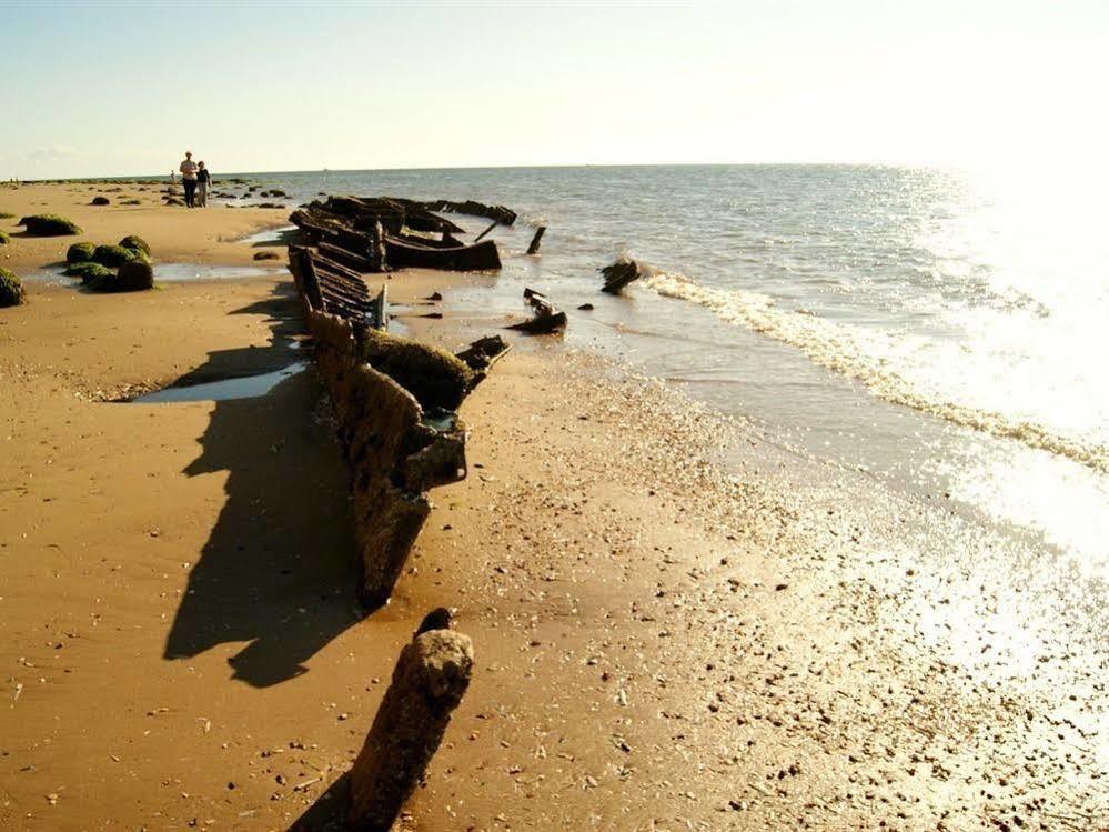 Sunset Guest House Hunstanton Exterior photo The wreck of the SS Norge